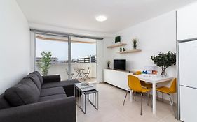 Homeforguest Modern And Recently Renovated Apartment In Arona