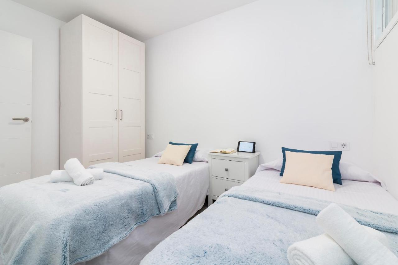 Homeforguest Modern And Recently Renovated Apartment In Arona Arona  Exterior foto